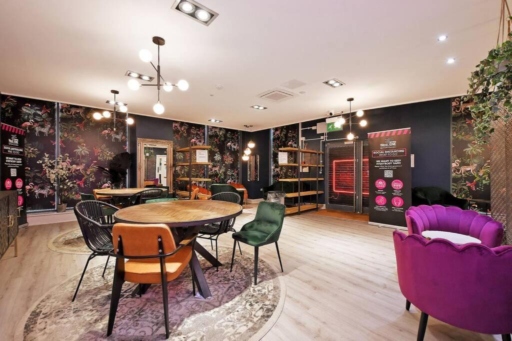 Perfectly Located City Centre Studio Apartment - West One With Free Wifi, Gym Access, Netflix Sheffield Zewnętrze zdjęcie