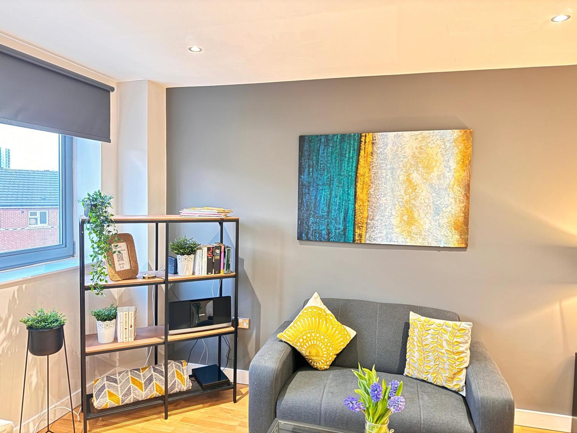 Perfectly Located City Centre Studio Apartment - West One With Free Wifi, Gym Access, Netflix Sheffield Zewnętrze zdjęcie